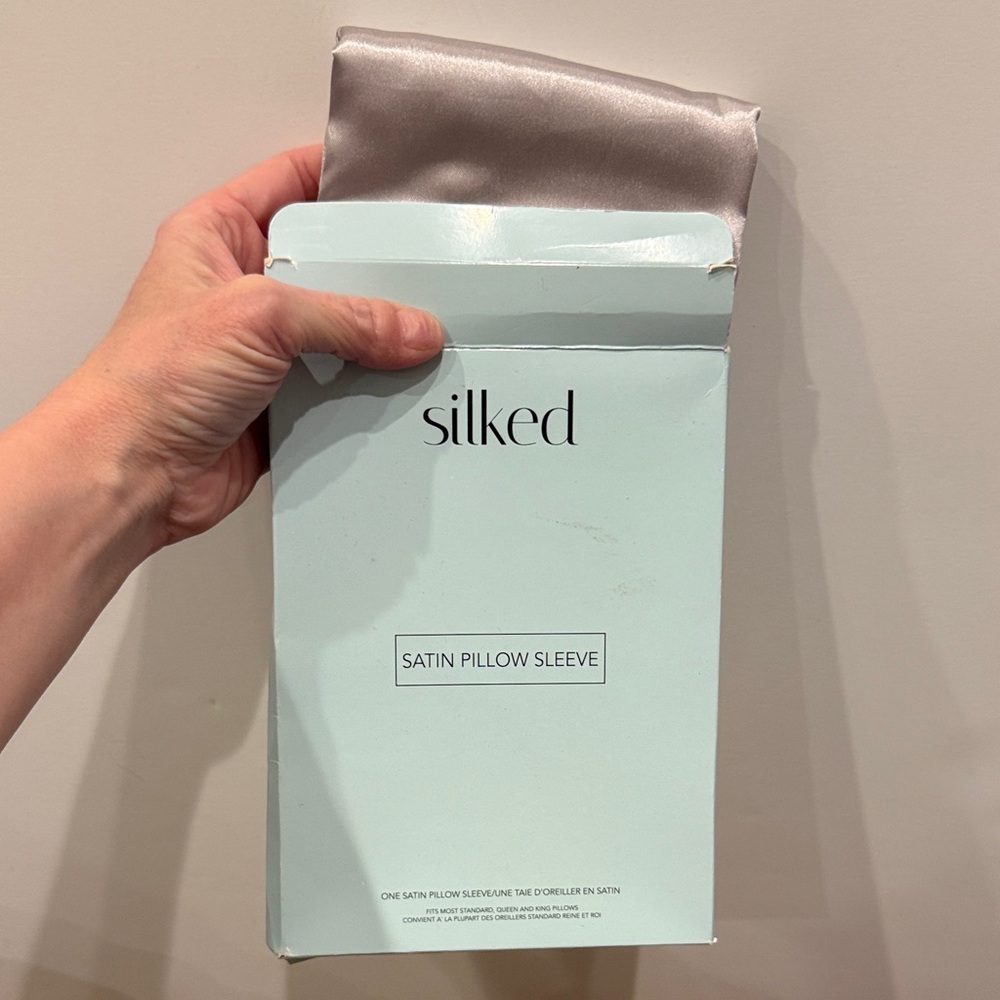 Silked Satin Pillowcase Sleeve Standard Queen Size – Protects Hair & Skin – New